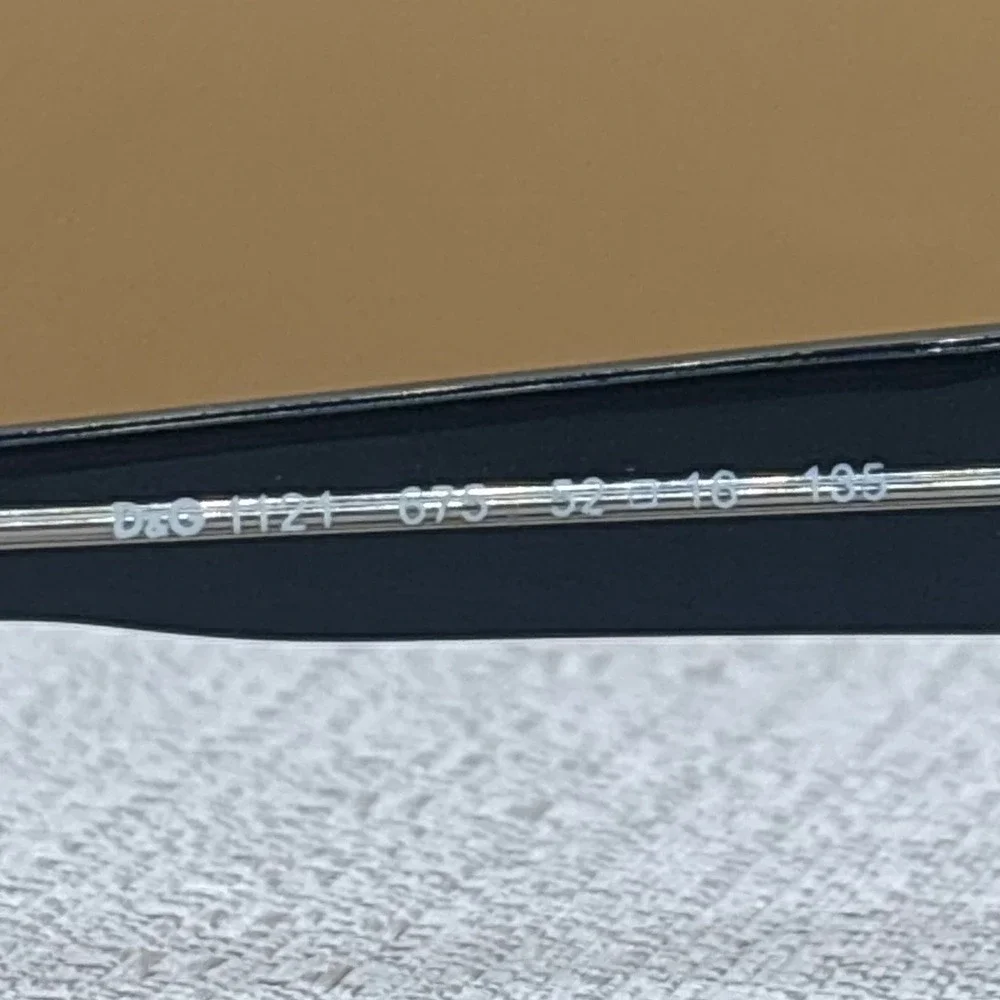 D&G Dolce and Gabbana Eyeglass Frames 52-16-135 Black 1121 Excellent Geek-Chic